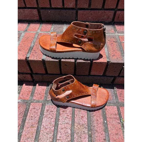 Bed Stu Soni Distressed Leather Zip Up Soni Platform Gladiator Sandal Size 9. - Picture 15 of 17